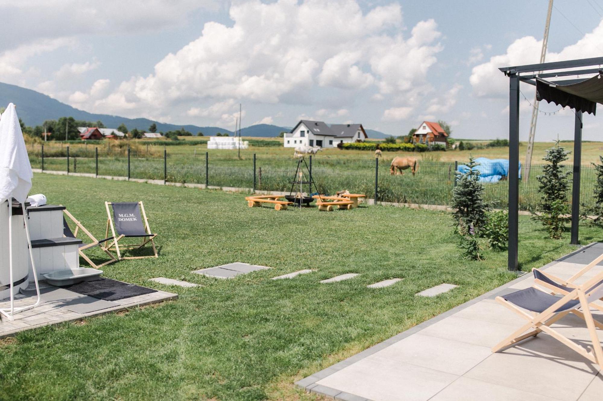 Holiday home Na Wylacznosc ,bania Z Jacuzzi. Gory, Jezioro, Las. Lesna (Zywiec)